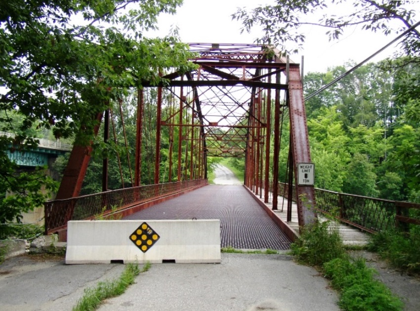 1916 Bridge over the Sandy River in New Sharon (2003)