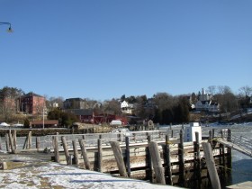 Rockport Harbor and surrounding buildings (2007)