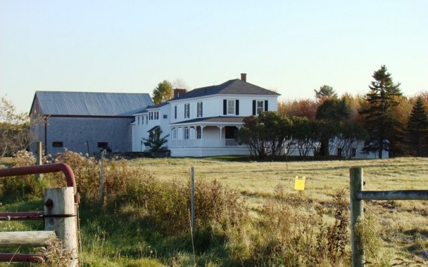 Farmhouse and barn in Pennellville (2009)