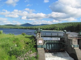 Dam at the North end of First Roach Pond