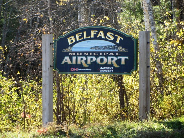 sign: Belfast Airport (2012)