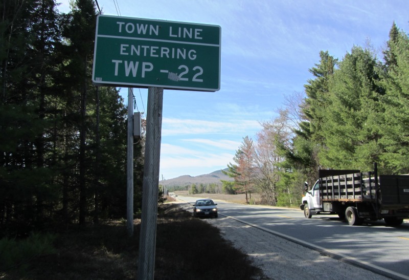 sign: Entering TWP 22 on Route 9