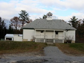 Apparent old schoolhouse in Livermore , on Church Road (Route 108)