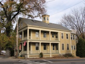 The Traip House, c. 1839, in Kittery (2013)
