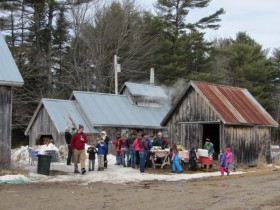 Visitors on Maple Sunday (2012)