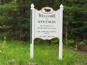 sign: "Welcome to Stetson" (2014)