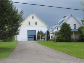 House with Large Barn in Atkinson (2014)