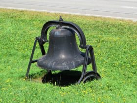 Bell on Meetinghouse Grounds (2014)