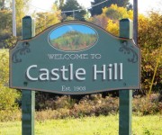 Sign: "Welcome to Castle Hill" on the Dudley Road in Castle Hill (2014)