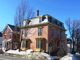 Griffin House at 200 High Street in Portland (2015)