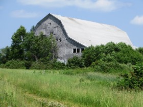 Large Barn on Route 228 in Perham (2015)