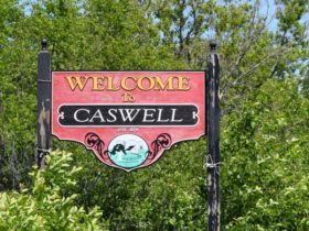 Welcome to Caswell sign (2016)
