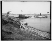 Steamboat at Cushing Landing in Portland (Library of Congress)