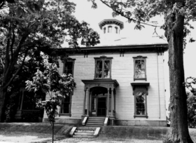 Low-McEvoy House (1973)