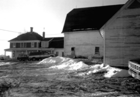 Burgess Farmhouse and Barn (1997)