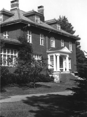 Baxter Summer Home (1985)