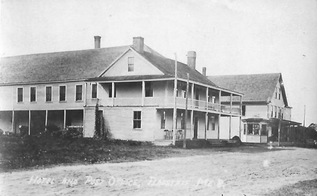 Flagstaff Hotel c. 1920