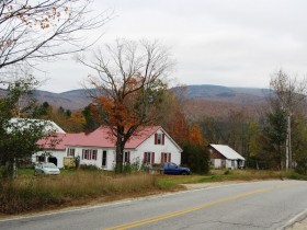 Houses and Mountains View (2013)