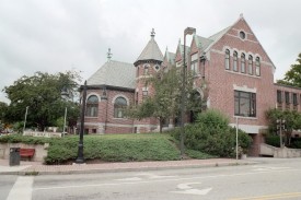 Auburn Public Library (2002)