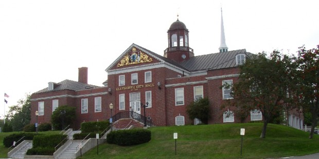 Ellsworth City Hall (2004)