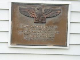 Plaque: Capt. Nathan Daggett, born 1750 (2005)