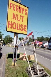 Perry's Nut House in Belfast (2002)