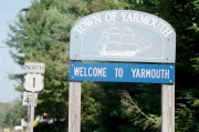 Sign: Welcome to Yarmouth (2002)
